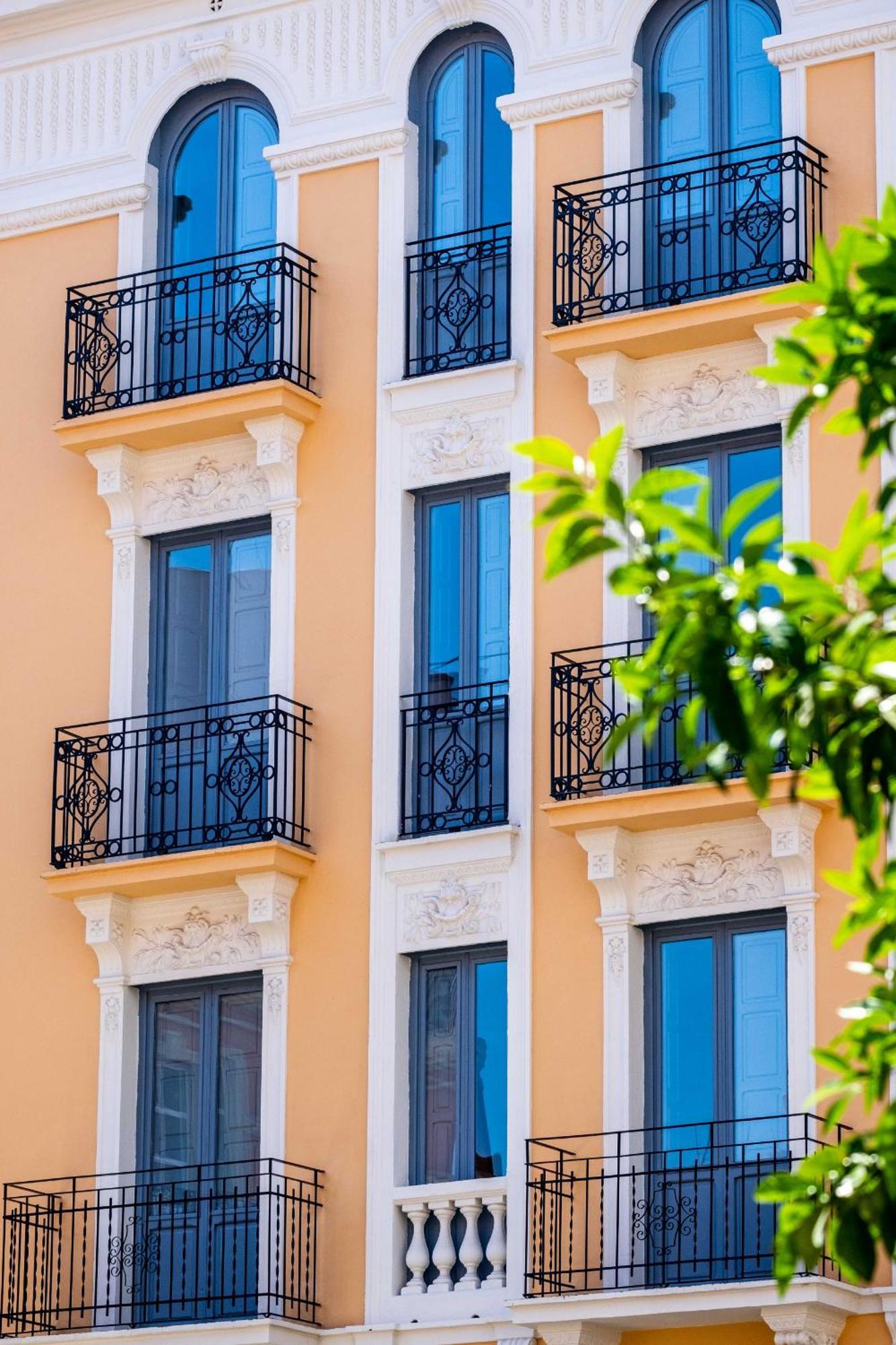 Appartement Beautifully Designed With Lots Of Natural Light